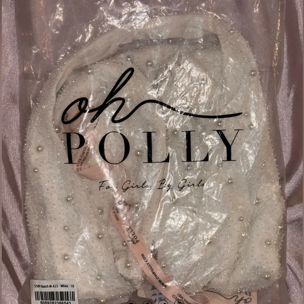 Oh Polly very stretchy